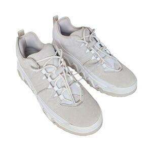 UGG Women Captrail Low Waterproof Sneakers Size 10 Suede Light Beige Drawstring.